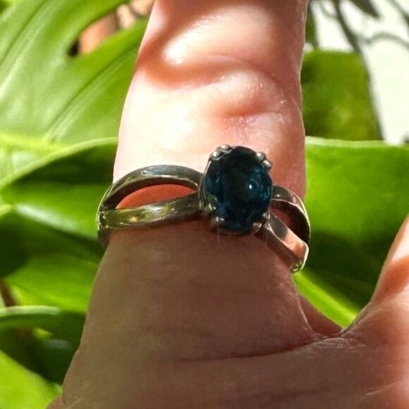 London Blue Topaz Ring, Sterling Silver Split Shank 925 CV Marked Band, Oval 8mm - Picture 12 of 16